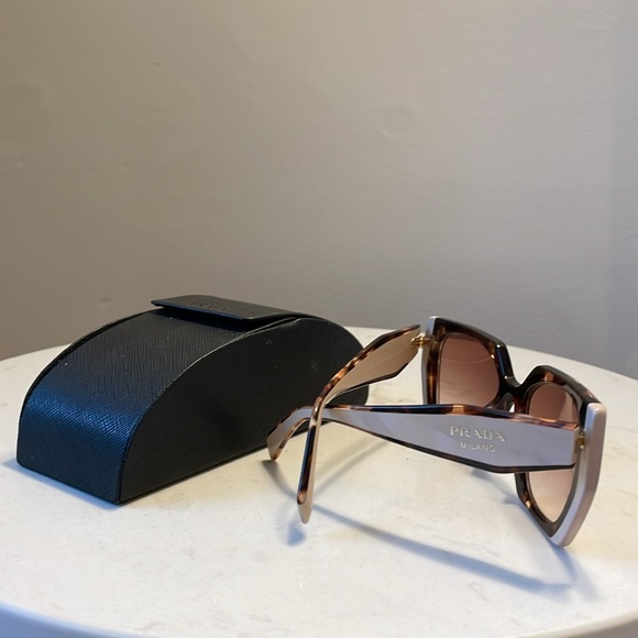 Prada Sunglasses Rectangular with Logo Opaque Gradient Dark Brown Lenses - Picture 9 of 9